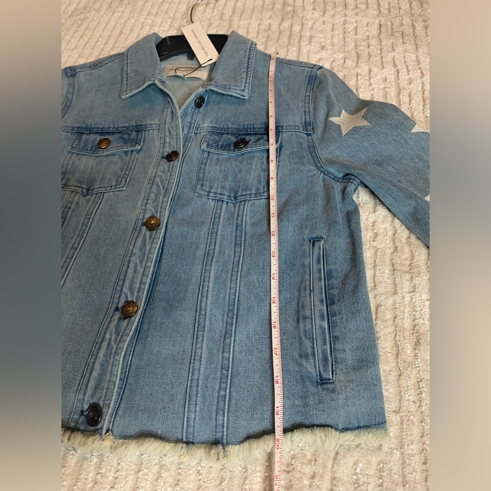 NWT Cupcakes and Cashmere Star Denim Jacket Women’s Size Large - Picture 16 of 16